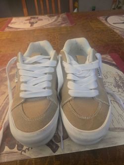 Vans Low-Top Sneakers Tan Suede
