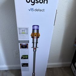 Dyson V15 Vacuum 