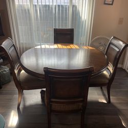 Dining Table That Sets 4 