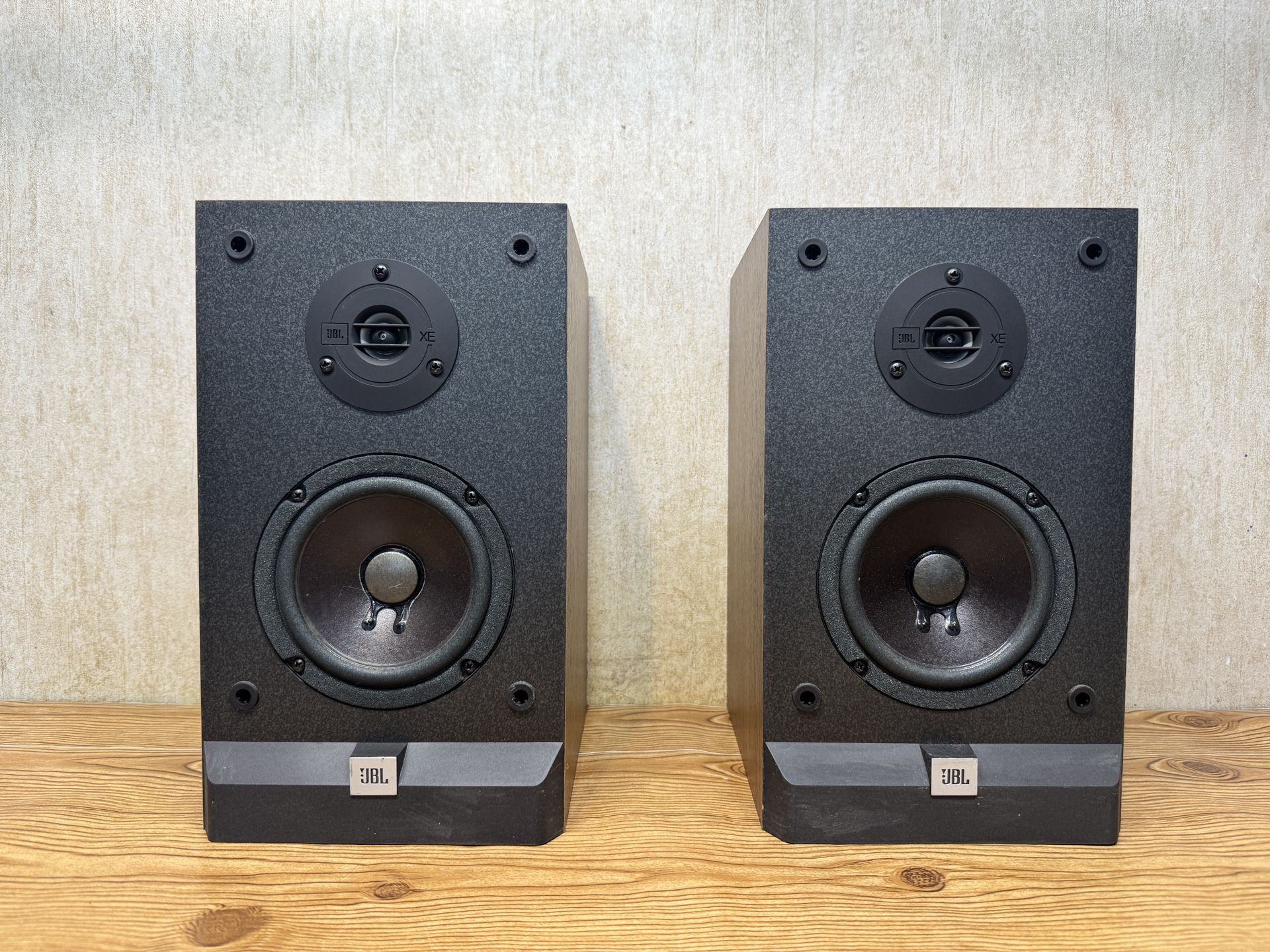JBL P10 Stereo Bookshelf Speakers