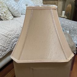 Large lamp shade excellent condition