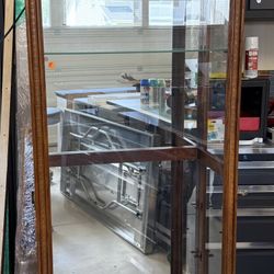 Locking Display Cabinet