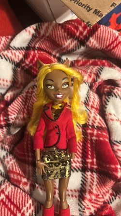 Clawdia Wolf Monster High Doll G1