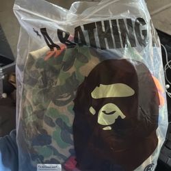 Bape hoodie green (real) trade for gold