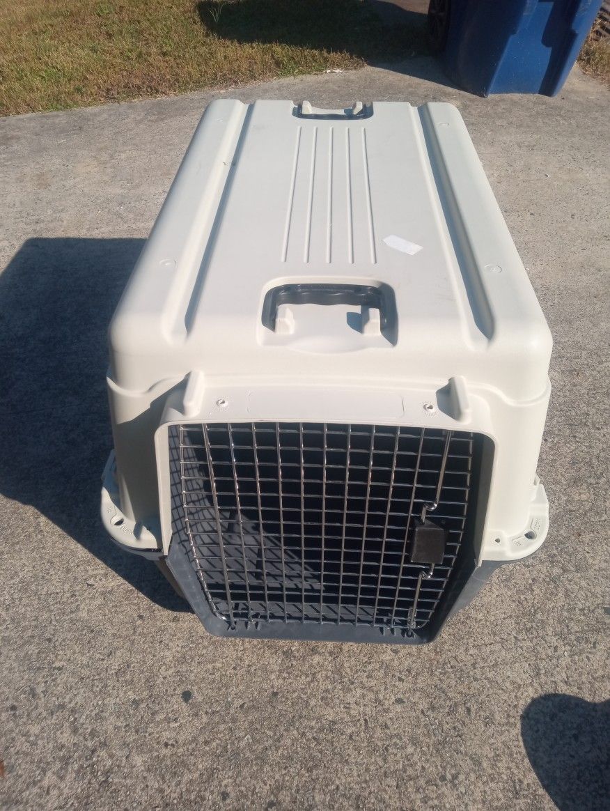 Medium Dog Kennel And Bowl 30.00