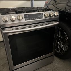 Samsung Gas Slide-in Range 