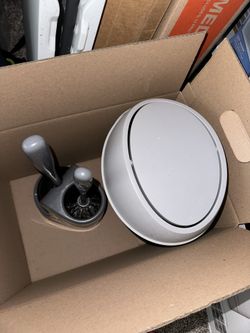 Bathroom Trash Can & Plunger/Brush Set