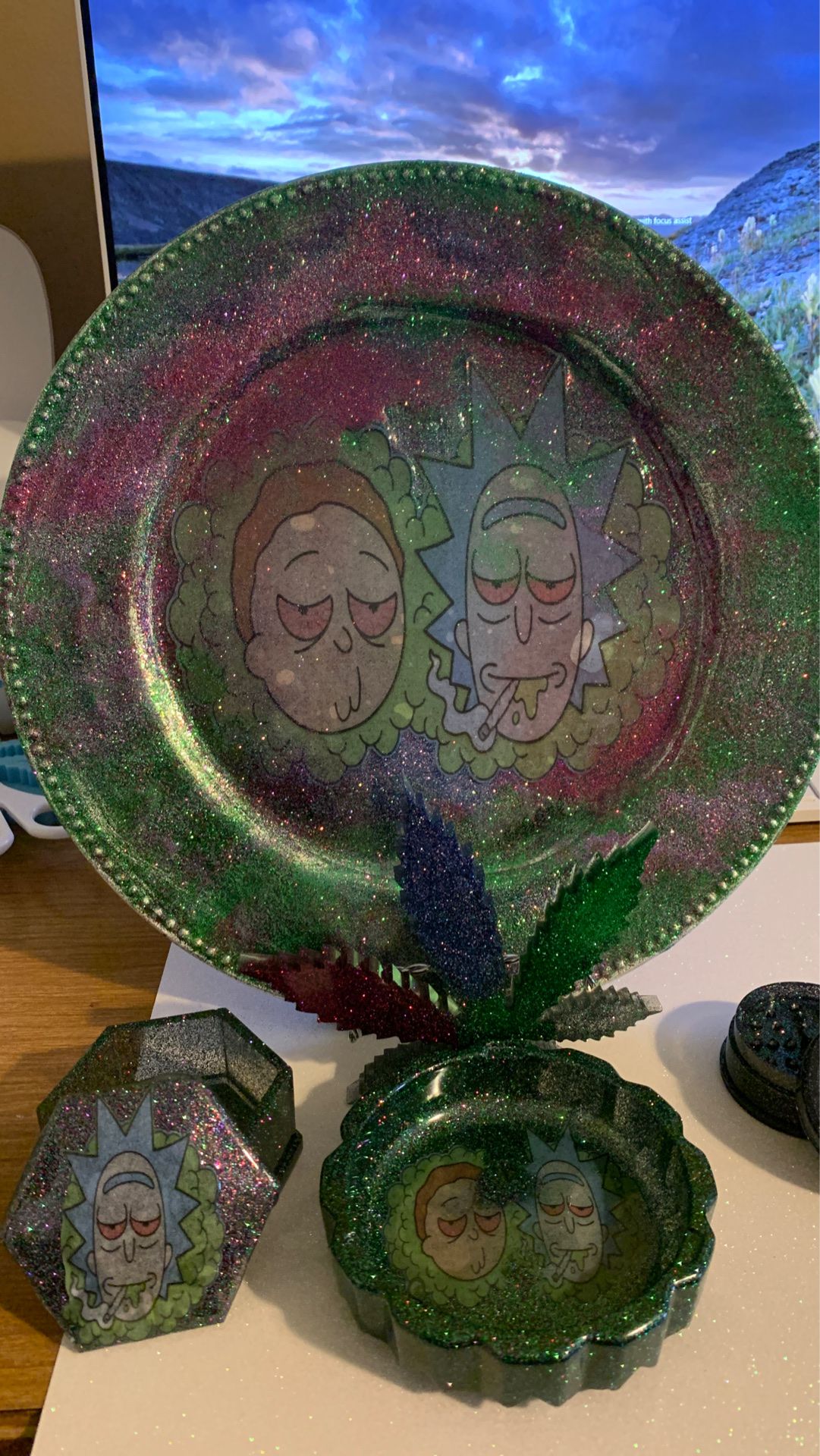 Rick and Morty Rolling tray set