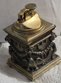 Vintage Table Top Lighter 