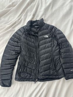North Face black 550 puffer women’s jacket size S