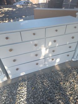 White Wood Dresser with Round Knobs