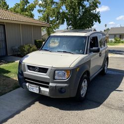 2005 Honda Element 