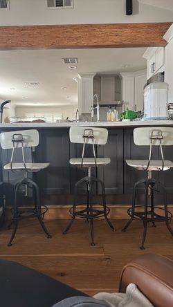 Restoration Hardware rustic farm house bar stools chair set of 3