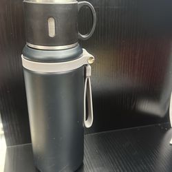Water bottle and coffee keeper