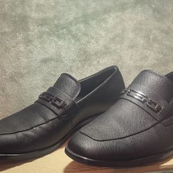 Size 9.5 Brand New Guess Shoes 