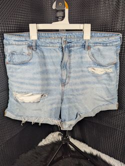 American Eagle Mom Short Size 18