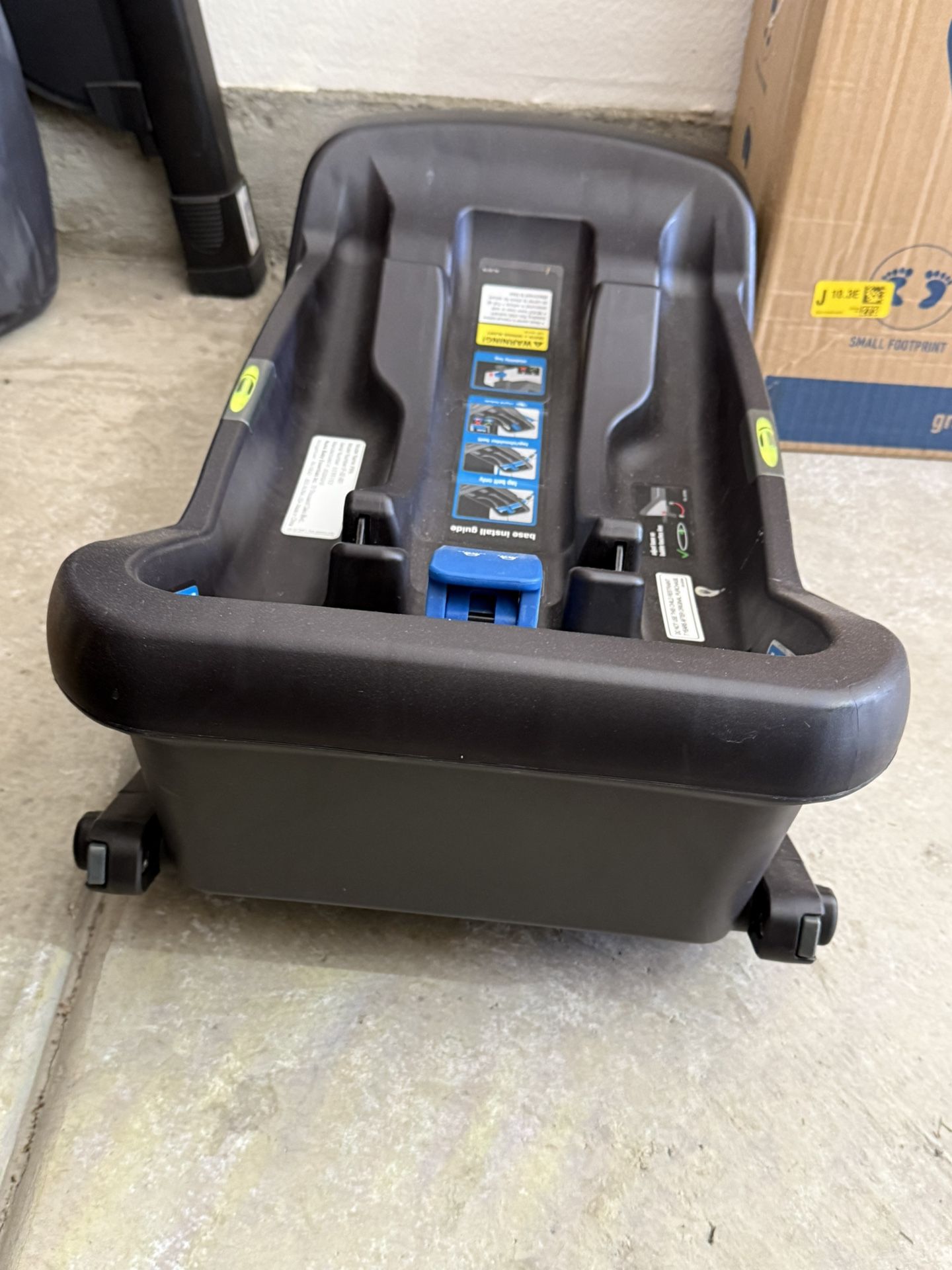 Nuna car seat Base 