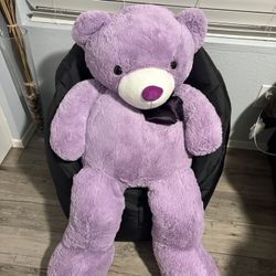 Giant Stuffed Teddy Bear 