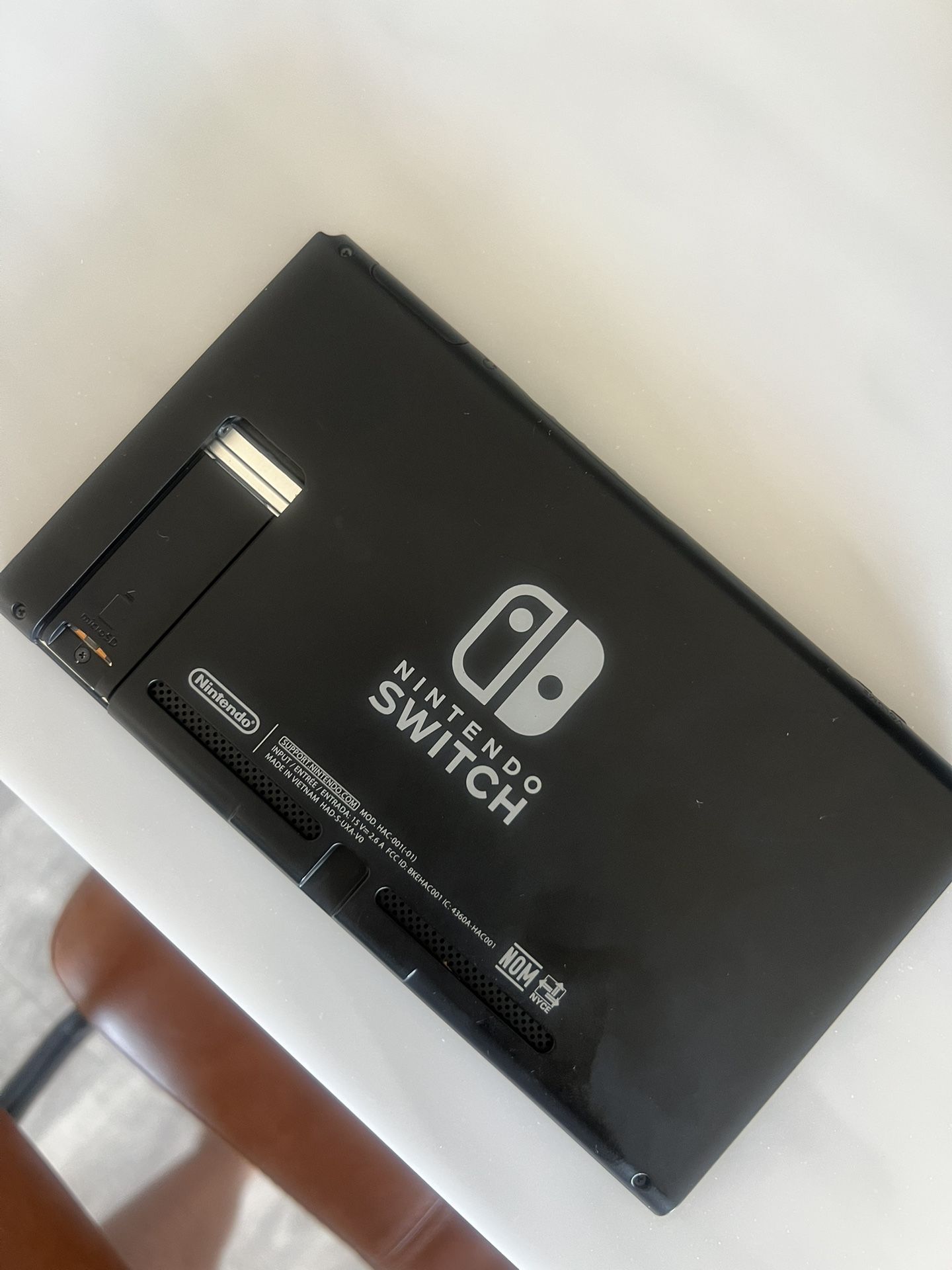 $140 Nintendo Switch .. No Joy Cons