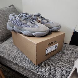 Yeezy 500 Stone Salt Adidas Size 9