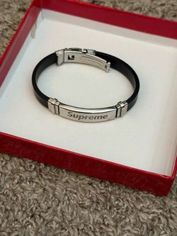 Supreme rubber bracelet