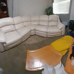  Lazyboy White Sectional With 2 Recliners