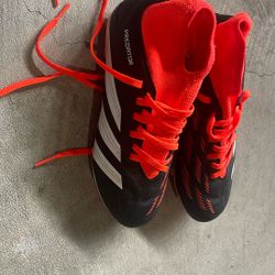 Adidas Cleats Sz 4