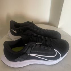 NIKE AIR ZOOM PEGASUS 9.5