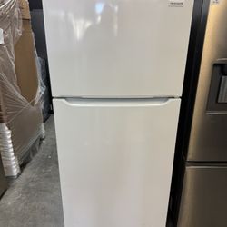 30” - Top Freezer Refrigerator