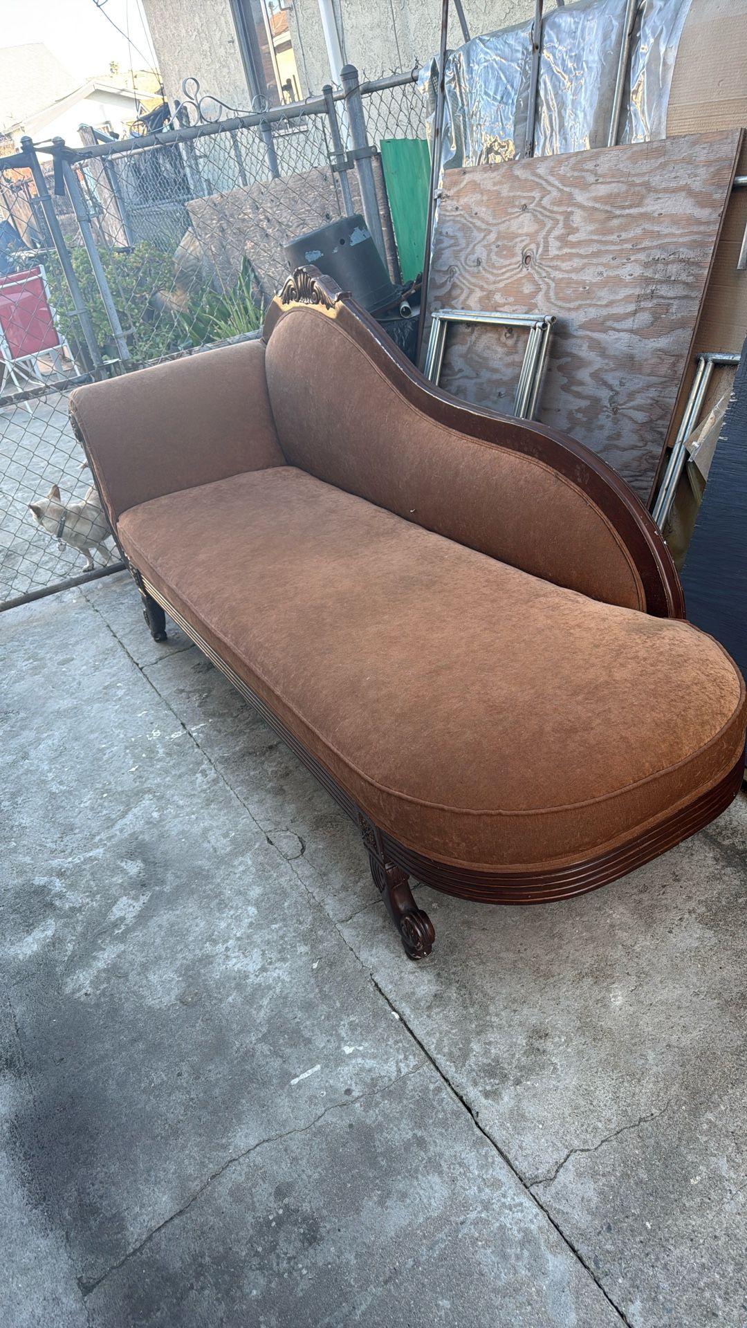 Free Sofa