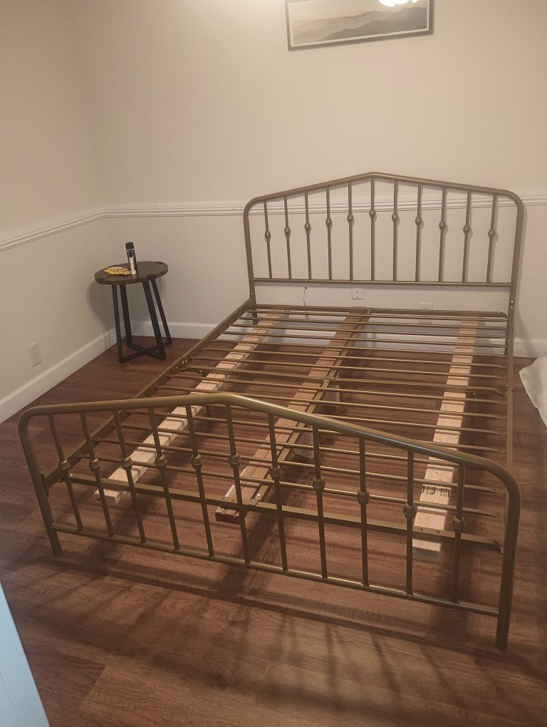 Bed Frame (Only) Queen Size