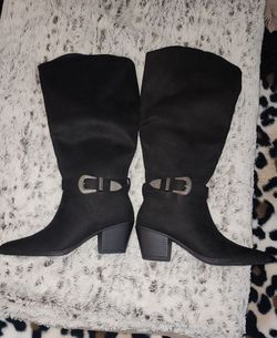 Women  black faux suede boots