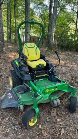 John Deere Z930R Commercial Zero-Turn Mower