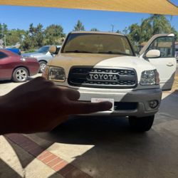 Toyota Sequoia 