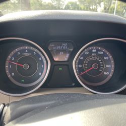 Car For sale Hyundai Elantra 