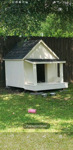 4x6ft dog 🐕 house 🏡