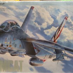 Hasegawa 1:72 Scale Grumman F-14A Tomcat Model Kit