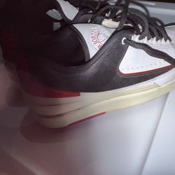 These Jordan 2/3 Good Condition  Size 12 For 52$