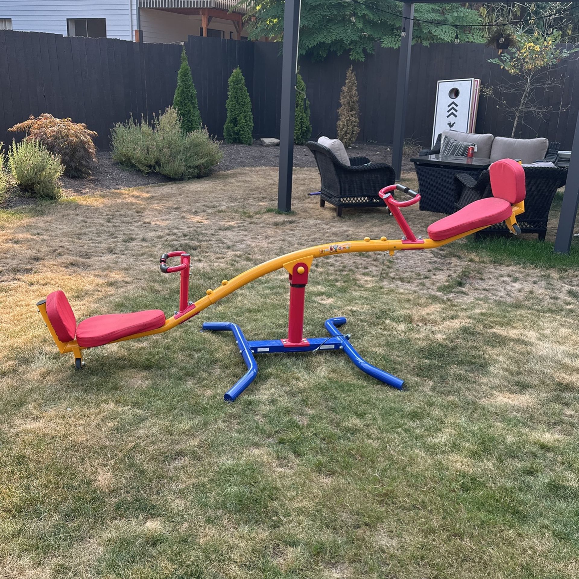 Gym Dandy Spinning Seesaw