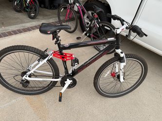 2 adult / Teenager mountain bikes