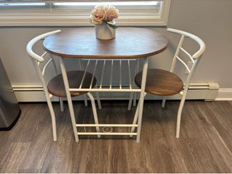 Kitchen Table and Chairs