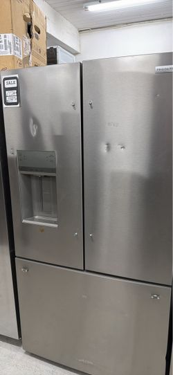 28 Cu. Ft. Standard Depth French Door Refrigerator in Smudge-Proof Stainless Steel ENERGY STAR
