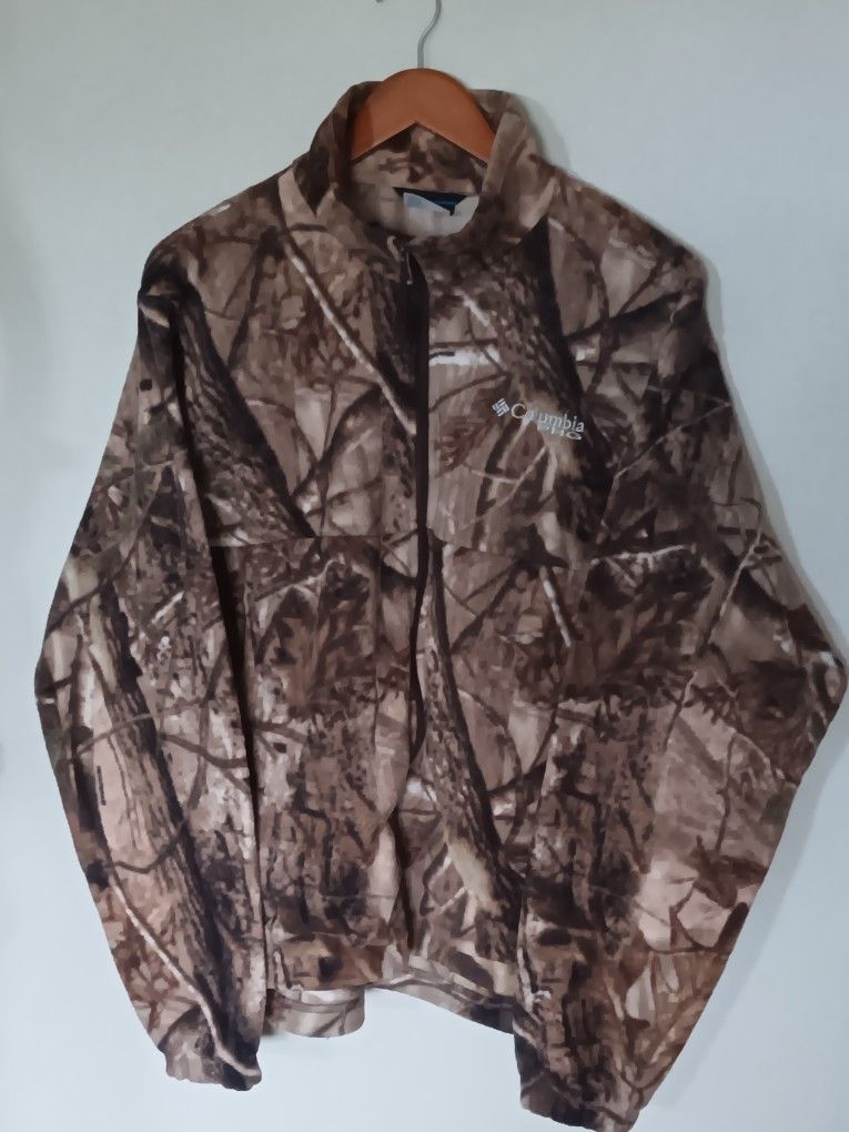Columbia Camouflage Fleece Jacket Size Medium