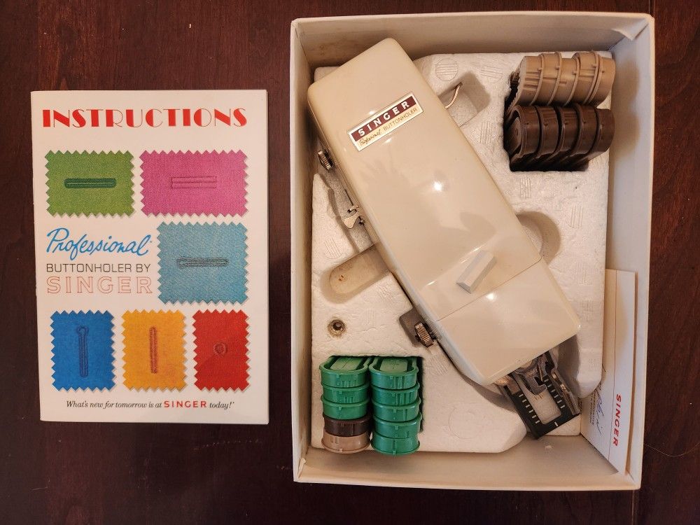 Singer Professional Buttonholer V102878 Vertical Needle Zig Zag Sewing Machine