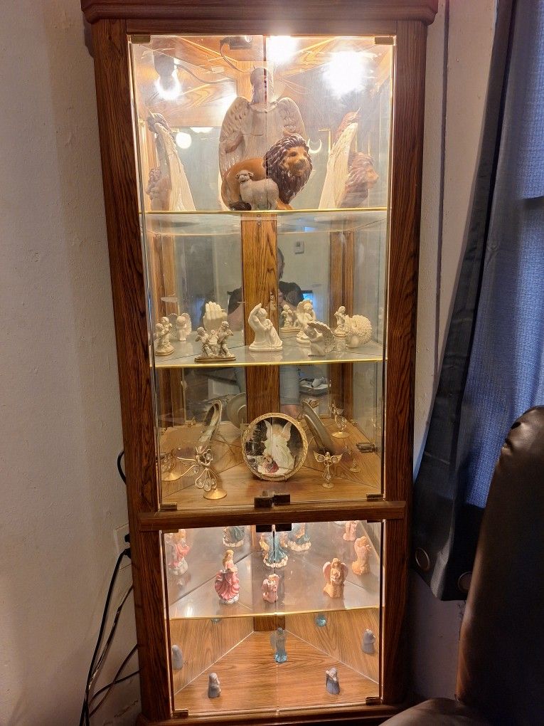 Curio Cabinet Make Offer!