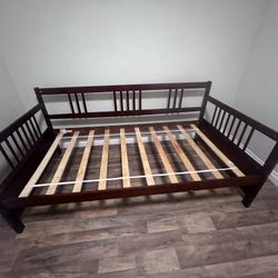 Day Bed Frame For Sale