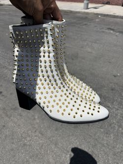 Fiesso Woman’s Shoes