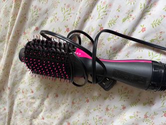 Women’s accessories