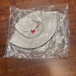 New Nike x supreme Bucket Hat Sz. S/M