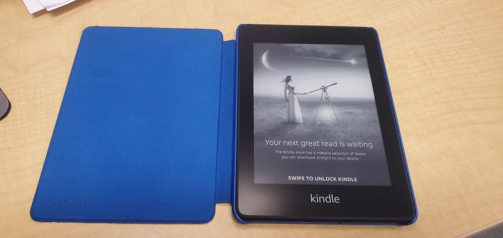 Kindle Paperwhite 8gbWith Hard Flip Case